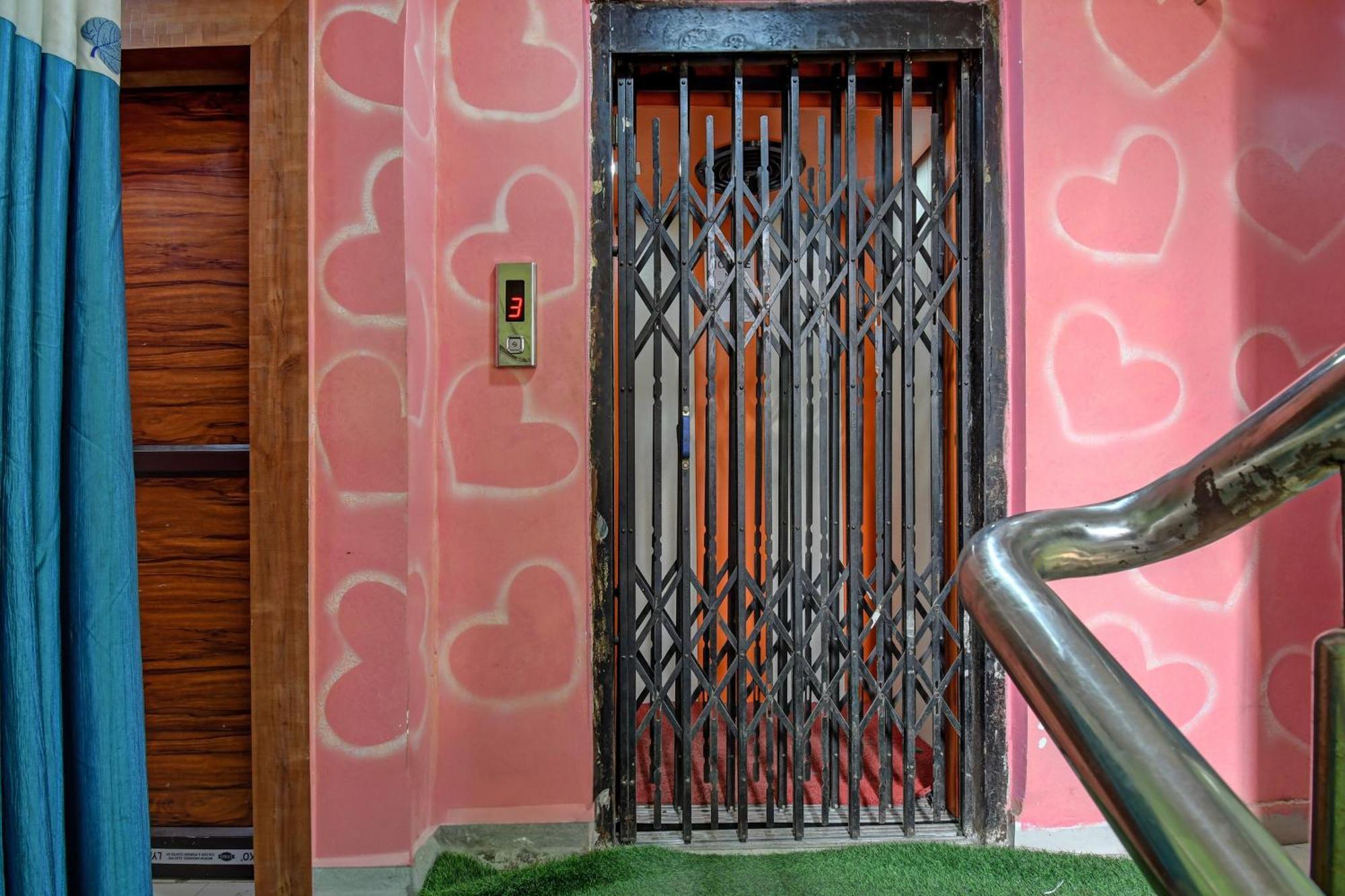 Hotel O Star View Calcutta Exterior foto